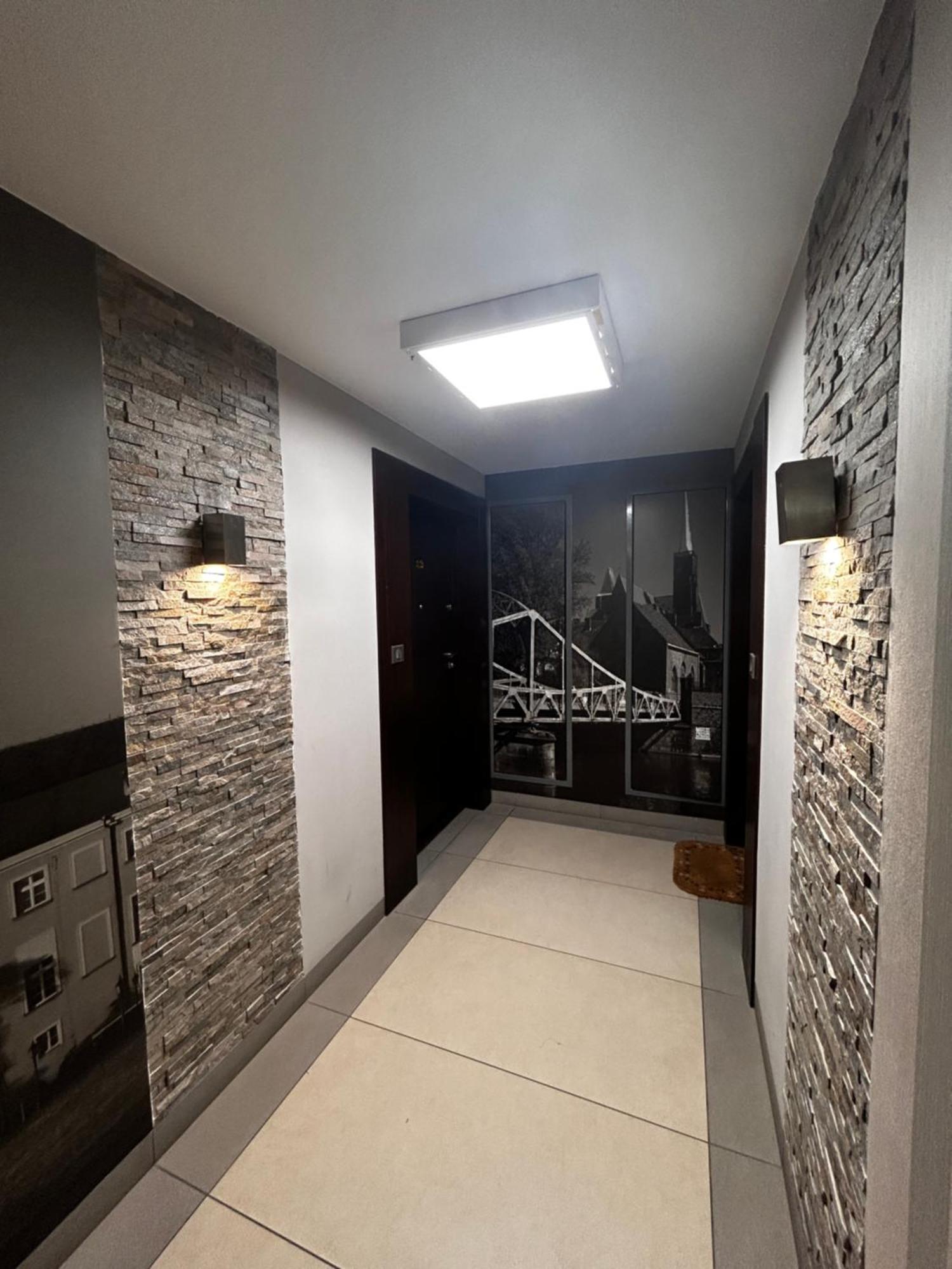 Apartament Podwale Odra Tower Rynek 15 Floor Wroclaw Bagian luar foto